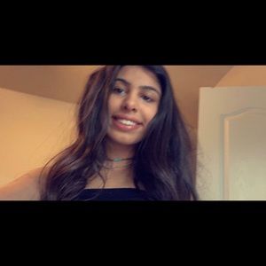 Meet your Posher, Simone